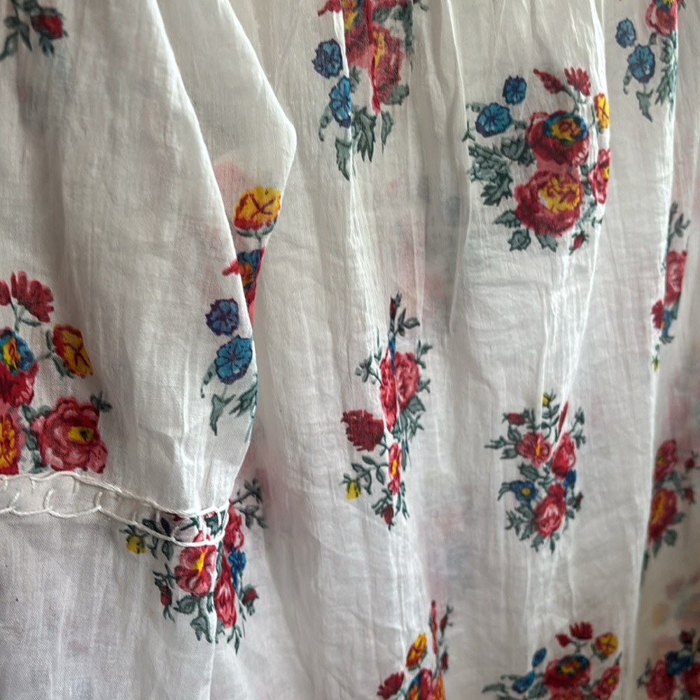 Floral Off-Shoulder Top - Picture 3 of 5